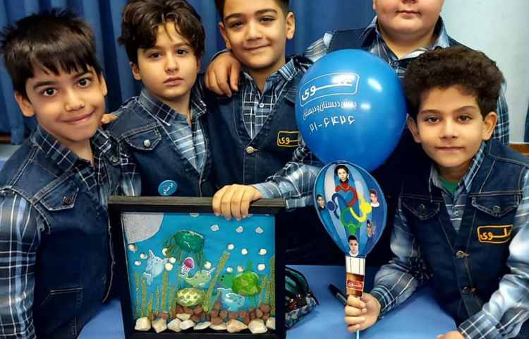 مبحث ساخت آدم برفی هفته ملی علوم دبستان علوی 15