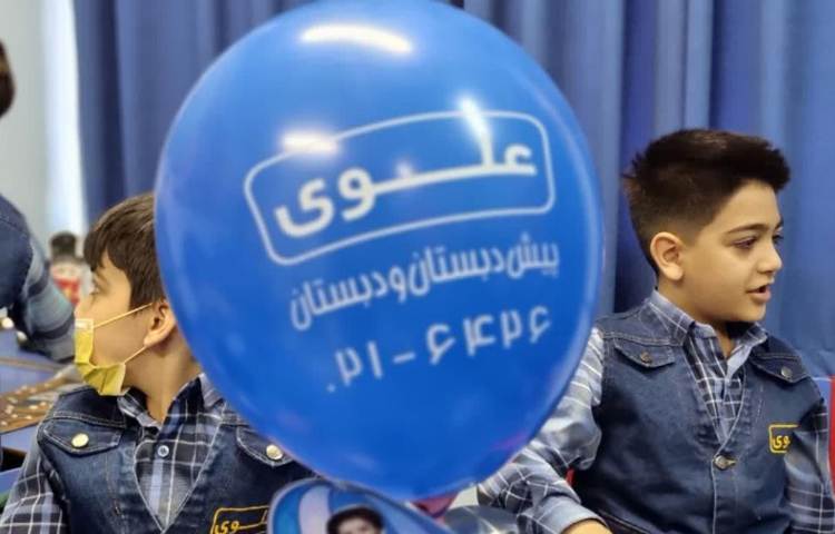 مبحث ساخت آدم برفی هفته ملی علوم دبستان علوی 3