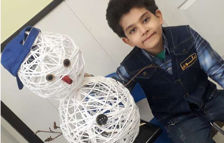 مبحث ساخت آدم برفی هفته ملی علوم دبستان علوی 5