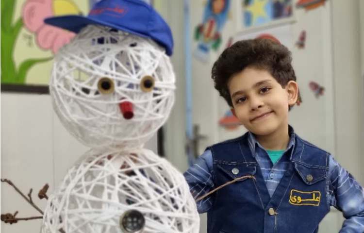 مبحث ساخت آدم برفی هفته ملی علوم دبستان علوی 7