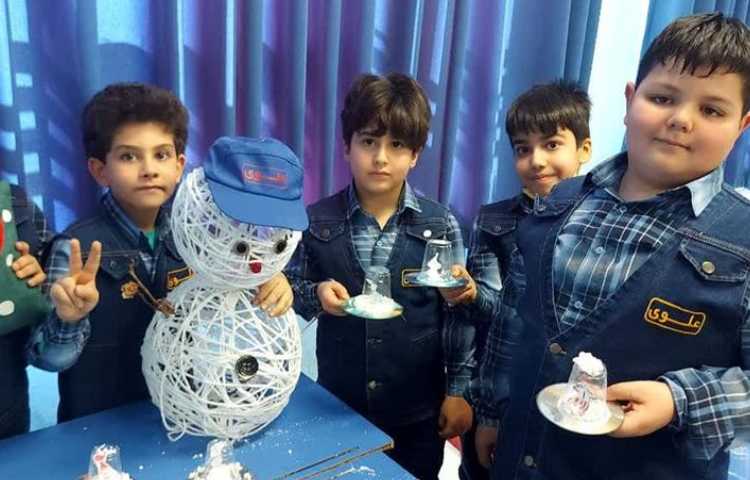 مبحث ساخت آدم برفی هفته ملی علوم دبستان علوی
