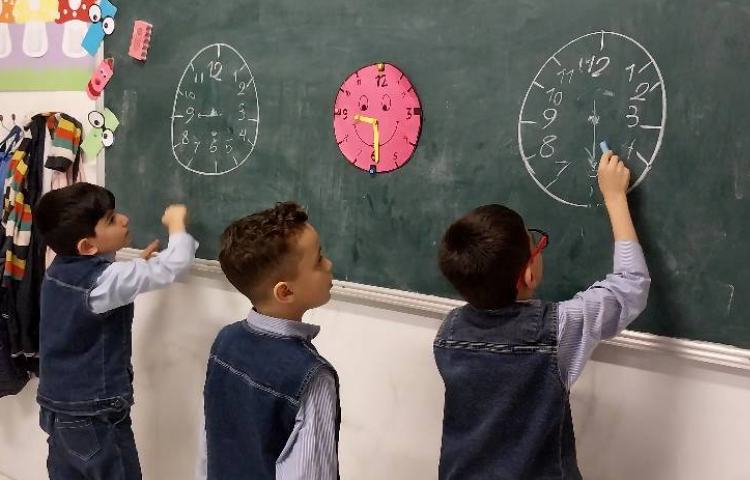 مبحث ساعت-کلاس Math 1