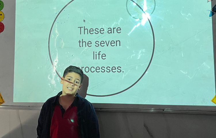 مبحث ویژگی موجودات زنده-زنگ Science 4