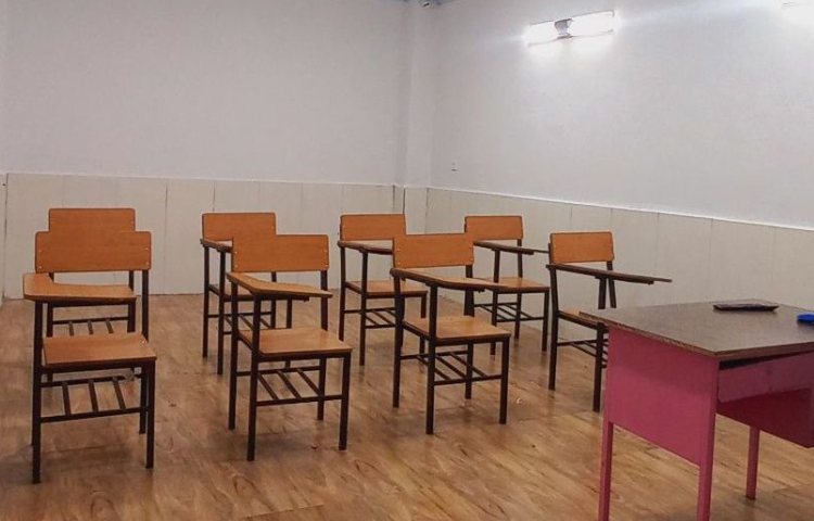 کلاس متوسطه اول دخترانه طلیعه دانش قائم شهر