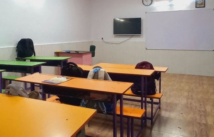 کلاس متوسطه اول دخترانه طلیعه دانش قائم شهر