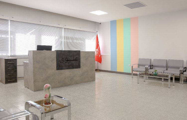 سالن ورودی متوسطه اول دخترانه منطقه 11 تهران - جمهوری