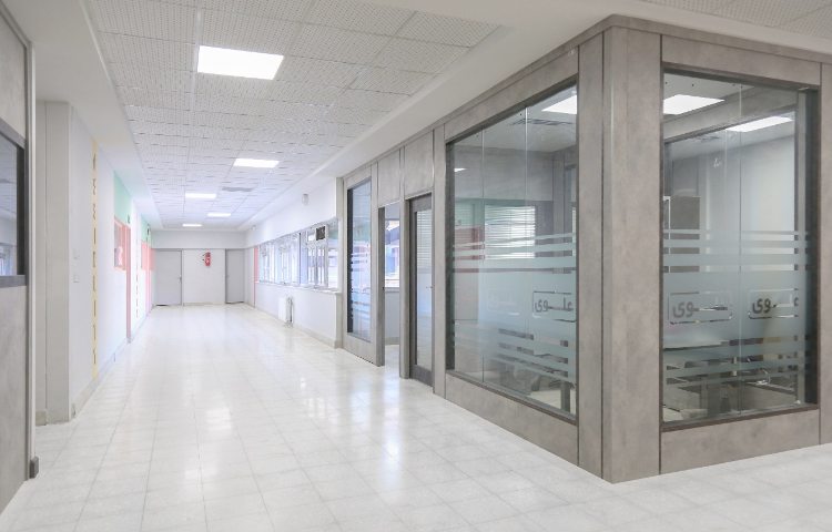 سالن ورودی متوسطه اول دخترانه منطقه 11 تهران - جمهوری