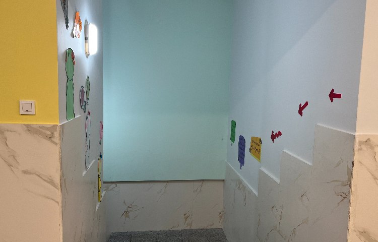 راه‌پله متوسطه اول دخترانه منطقه 13 تهران - خیابان دماوند