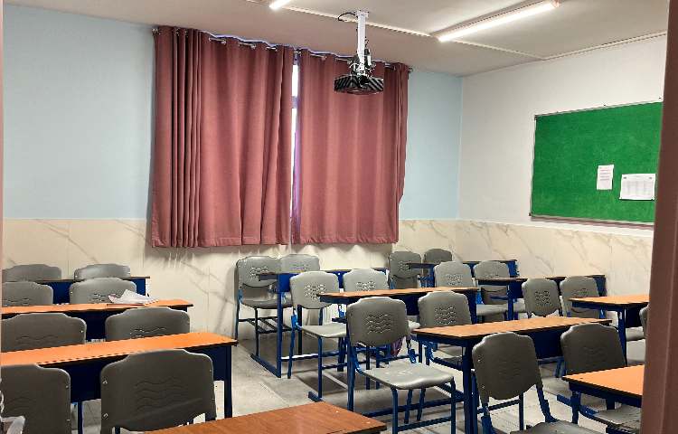 کلاس متوسطه اول دخترانه منطقه 13 تهران - خیابان دماوند