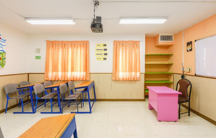 کلاس متوسطه اول دخترانه منطقه 5 تهران - آریاشهر