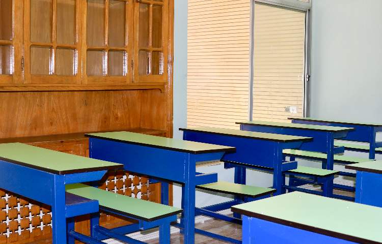 کلاس متوسطه اول دخترانه ناحیه 1 تبریز - رضانژاد