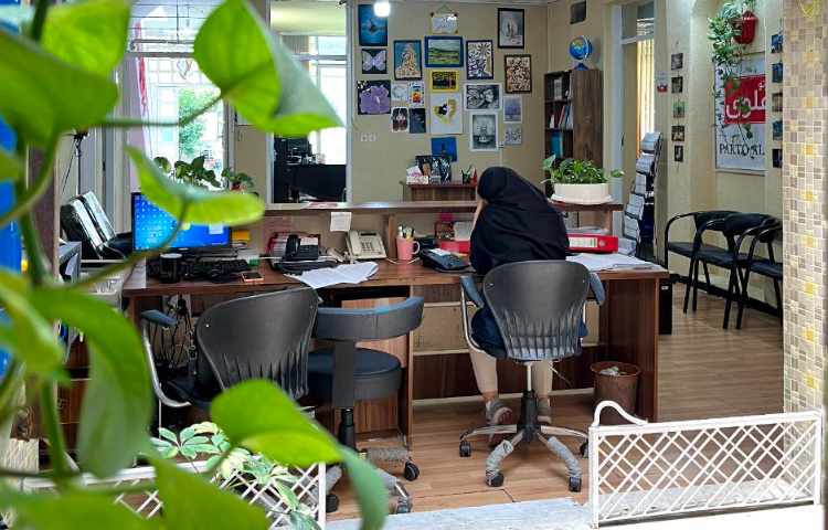 سالن ورودی متوسطه اول دخترانه ناحیه 1 شیراز - فرهنگ شهر