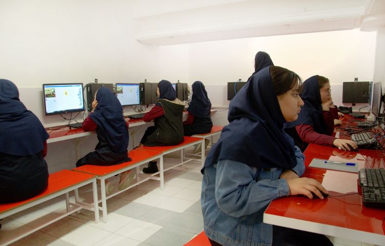 سایت رایانه متوسطه اول دخترانه ناحیه 4 مشهد - توفیق