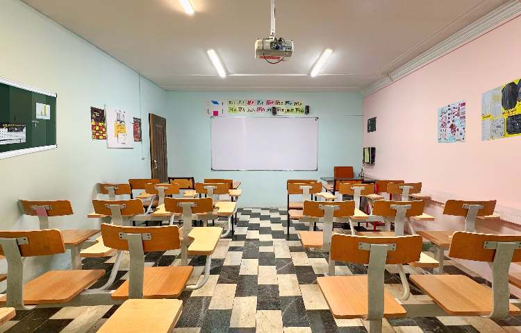 کلاس متوسطه اول دخترانه ناحیه 4 مشهد - توفیق
