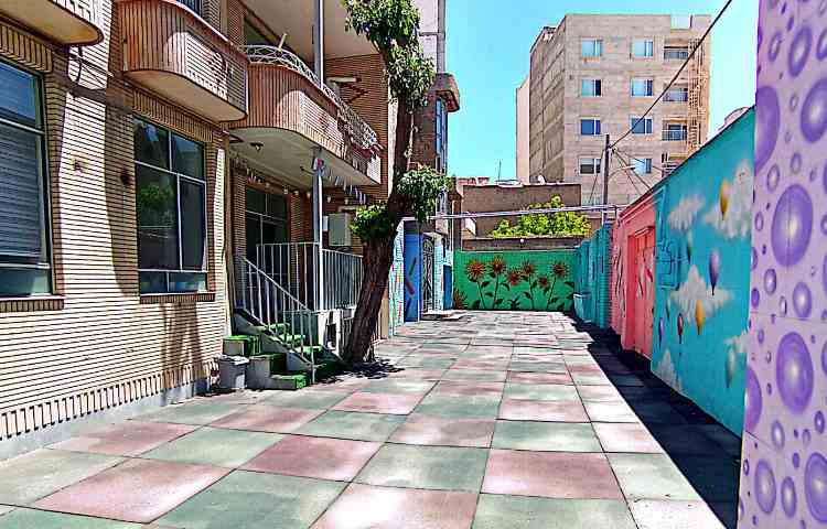 حیاط متوسطه اول دخترانه نوآورعلم میاندوآب