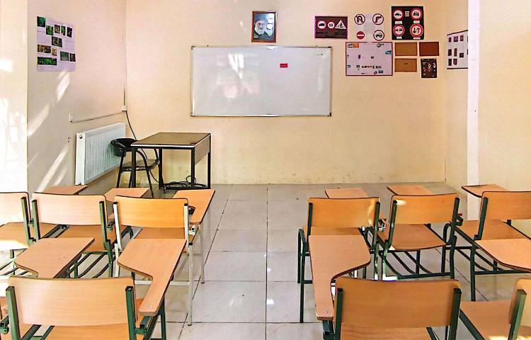 کلاس متوسطه اول دخترانه نوآورعلم میاندوآب