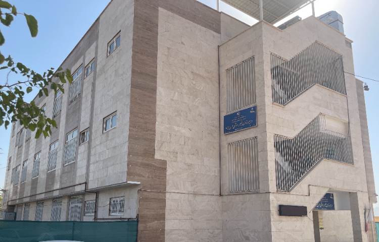 نما متوسطه اول پسرانه ابن سینا محلات