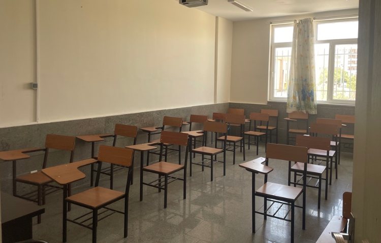 کلاس متوسطه اول پسرانه ابن سینا محلات