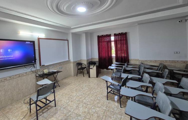 کلاس متوسطه اول پسرانه استاد کمال‌الملک قشم