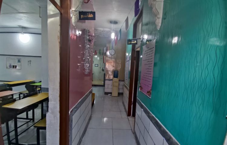 راه‌پله متوسطه اول پسرانه فرهیخته مسجد سلیمان
