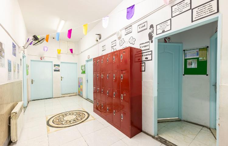 راه‌پله متوسطه اول پسرانه منطقه 11 تهران - جمهوری