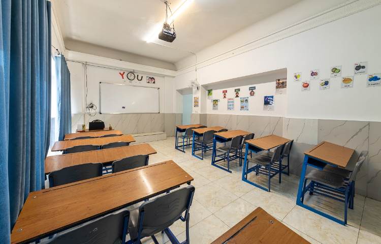 کلاس متوسطه اول پسرانه منطقه 11 تهران - جمهوری