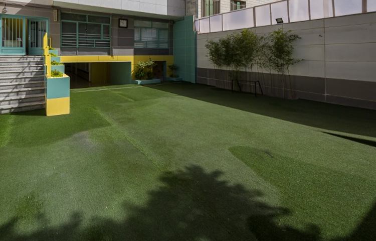 حیاط متوسطه اول پسرانه منطقه 13 تهران - نیروی هوایی