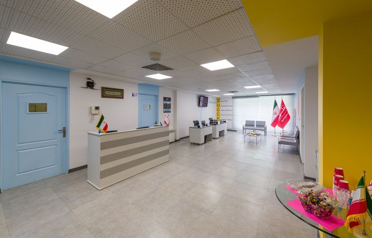 سالن ورودی متوسطه اول پسرانه منطقه 13 تهران - نیروی هوایی