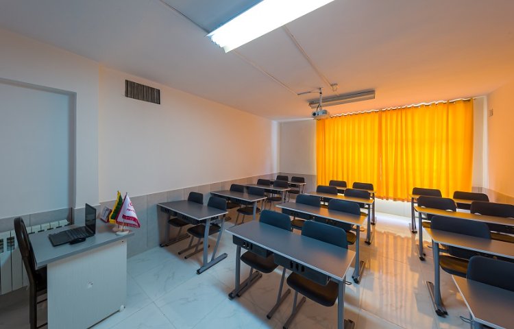 کلاس متوسطه اول پسرانه منطقه 13 تهران - نیروی هوایی