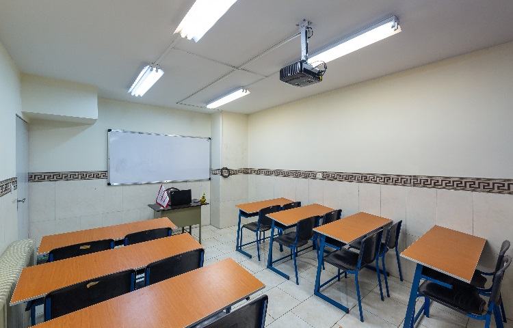 کلاس متوسطه اول پسرانه منطقه 5 تهران - آریاشهر