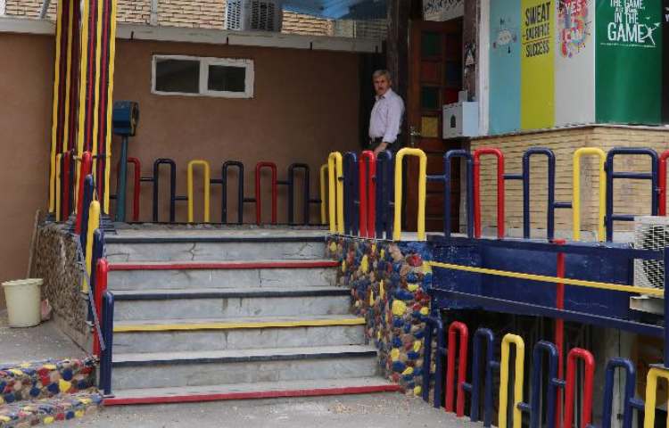 راه‌پله متوسطه اول پسرانه ناحیه 1 تبریز - منصور