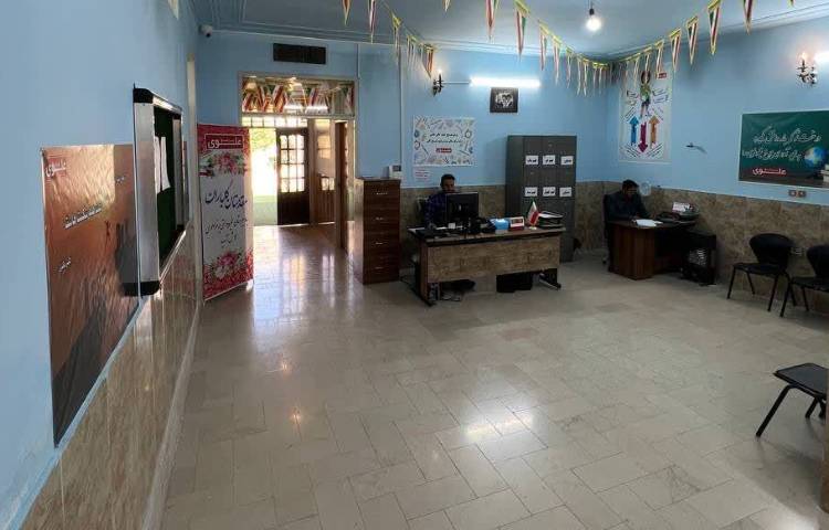 سالن ورودی متوسطه اول پسرانه ناحیه 1 شیراز - ولیعصر
