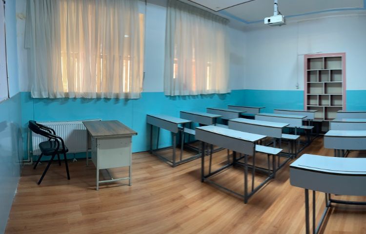 کلاس متوسطه اول پسرانه ناحیه 3 مشهد - بابک