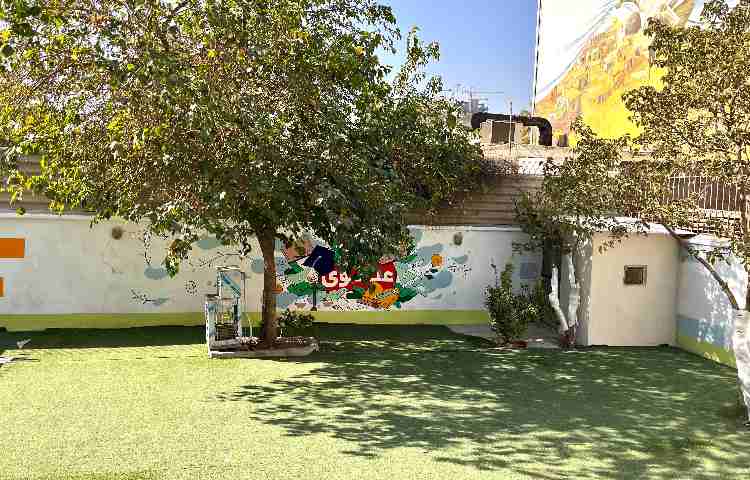حیاط متوسطه اول پسرانه ناحیه 7 مشهد - وکیل آباد