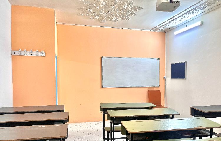 کلاس متوسطه اول پسرانه ناحیه 7 مشهد - وکیل آباد