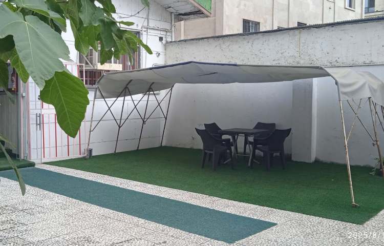 حیاط متوسطه دوم دخترانه آفرینش رشت