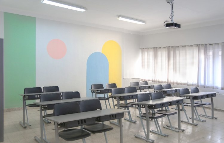 کلاس متوسطه دوم دخترانه منطقه 11 تهران - جمهوری