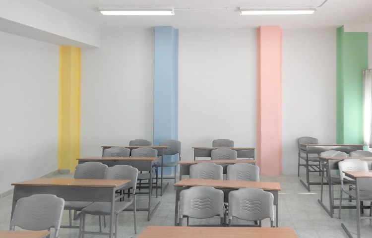 کلاس متوسطه دوم دخترانه منطقه 11 تهران - جمهوری