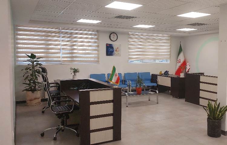 سالن ورودی متوسطه دوم دخترانه منطقه 13 تهران - خیابان دماوند