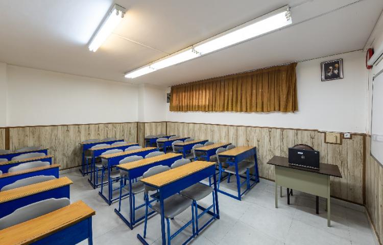 کلاس متوسطه دوم دخترانه منطقه 5 تهران - آریاشهر