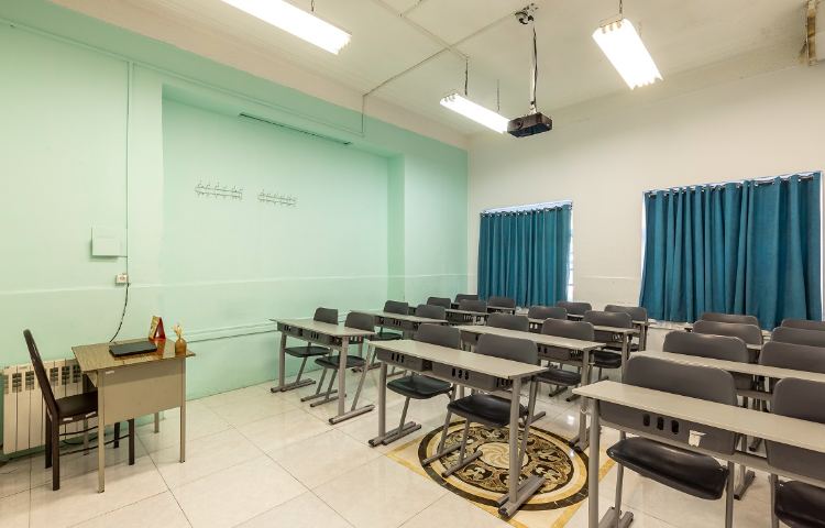 کلاس متوسطه دوم پسرانه منطقه 11 تهران - جمهوری