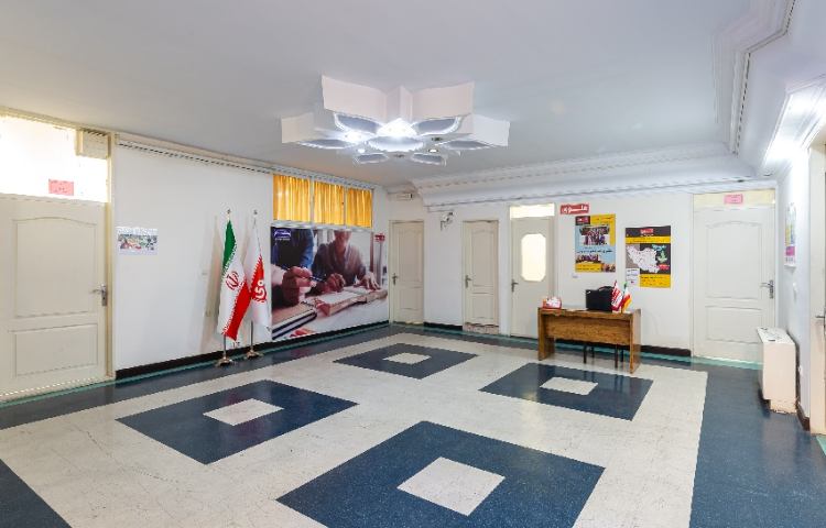 سالن ورودی متوسطه دوم پسرانه منطقه 5 تهران - آریاشهر