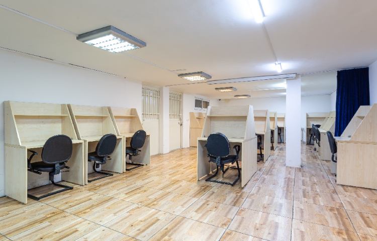 کتابخانه متوسطه دوم پسرانه منطقه 5 تهران - آریاشهر