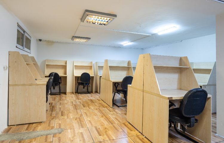 کتابخانه متوسطه دوم پسرانه منطقه 5 تهران - آریاشهر