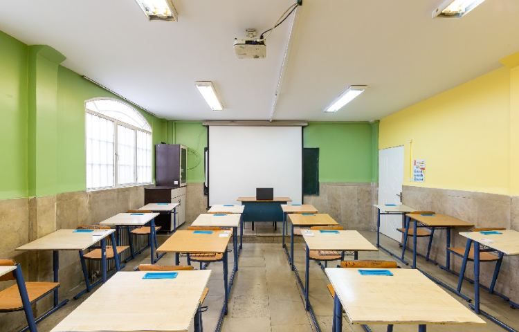 کلاس متوسطه دوم پسرانه منطقه 8 تهران - نارمک