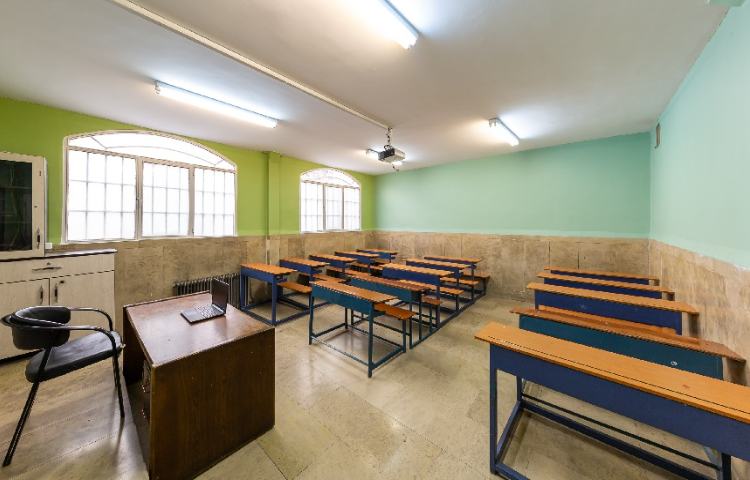 کلاس متوسطه دوم پسرانه منطقه 8 تهران - نارمک