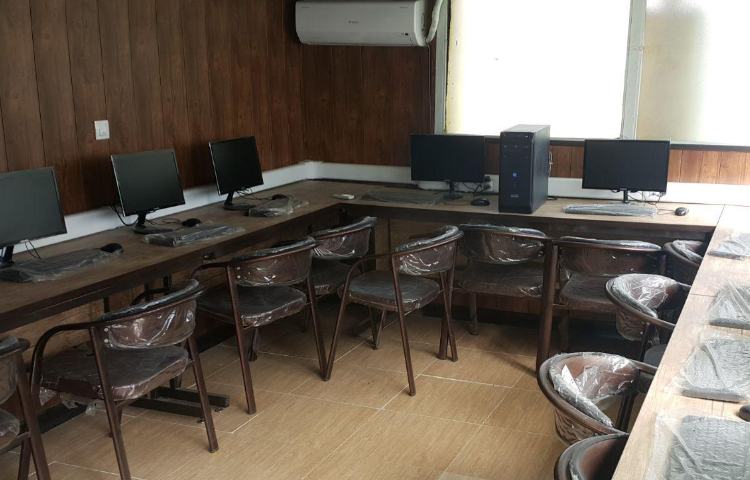 سایت رایانه متوسطه دوم پسرانه ناحیه 1 شیراز - میدان سنگی