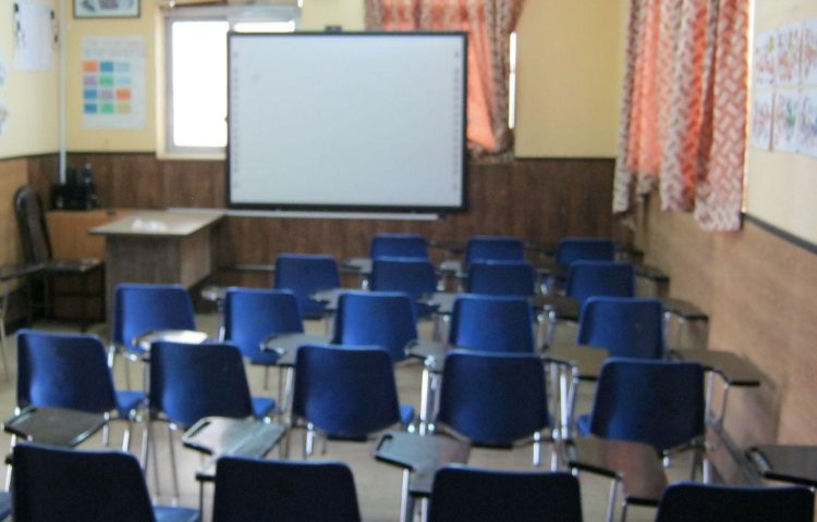 کلاس متوسطه دوم پسرانه ناحیه 1 شیراز - میدان سنگی