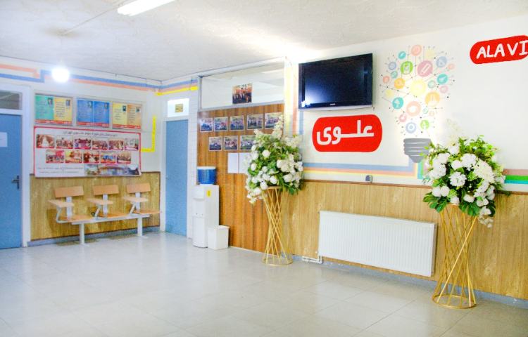 سالن ورودی متوسطه دوم پسرانه ناحیه 3 مشهد - بابک