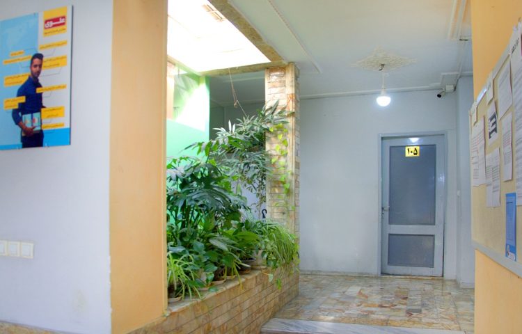 سالن ورودی متوسطه دوم پسرانه ناحیه 7 مشهد - وکیل آباد